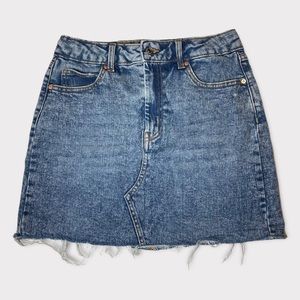 Wild Fable Distressed Raw Hemline Denim Mini Skirt Size 6